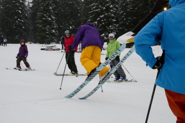 nová škola lyžování